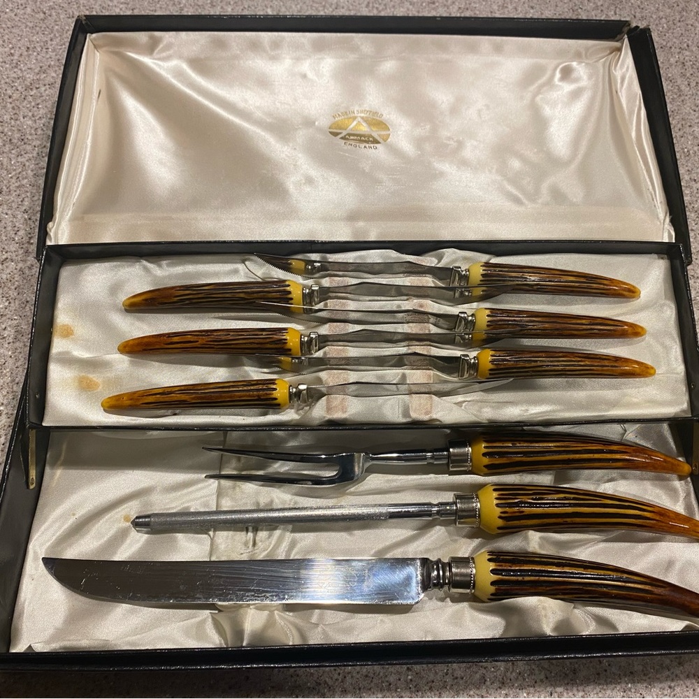 Vintage set of England knifes